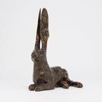 sculptuur, Hare Sculpture - Bronze Interior statue of a