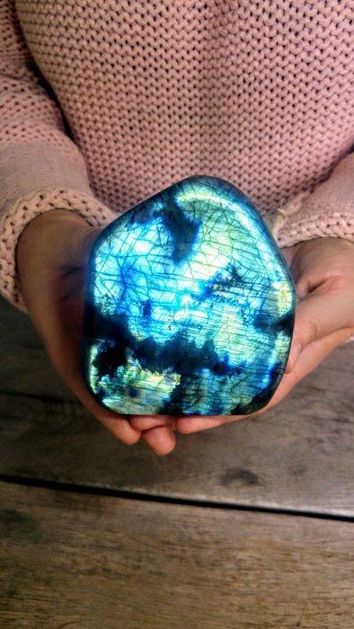 Labradorite de couleur Bleu Argent à turquoise, chameleon., Verzamelen, Mineralen en Fossielen