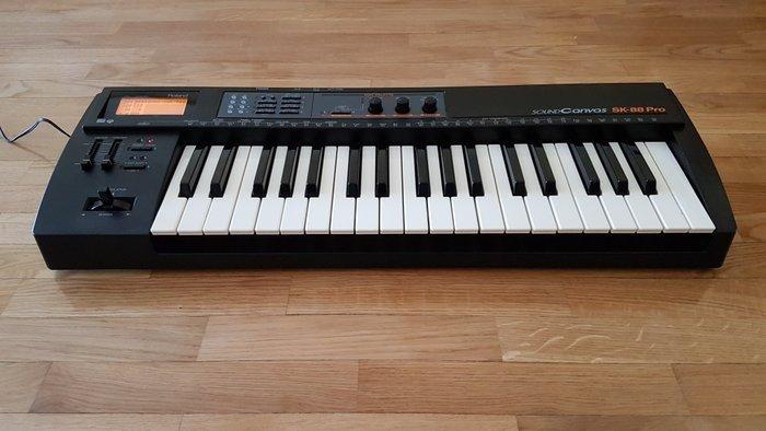 Roland - SK88 - - Keyboard - Japan - 1999, Muziek en Instrumenten, Blaasinstrumenten | Blokfluiten