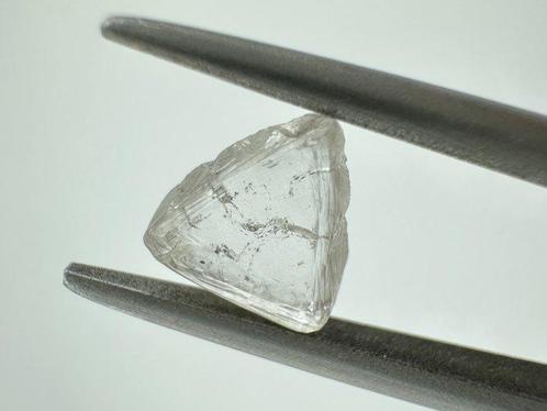 Diamant Ruw - Hoogte: 3.56 mm - Breedte: 7.5 mm- 0.38 g -, Verzamelen, Mineralen en Fossielen