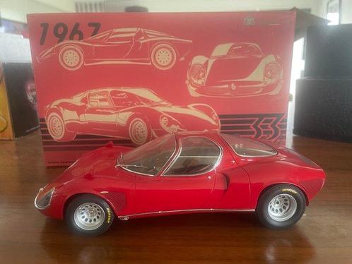 Laudoracing 1:18 - Modelauto - Alfa Romeo 33 Stradale 1967, Hobby en Vrije tijd, Modelauto's | 1:5 tot 1:12