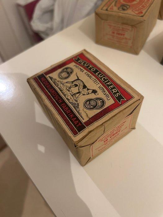 Pluto Lucifers - Aansteker - Papier, Karton - (5), Verzamelen, Rookartikelen, Aanstekers en Luciferdoosjes