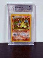 Pokémon - 1 Graded card - Dracaufeu 4 Première édition, Foil