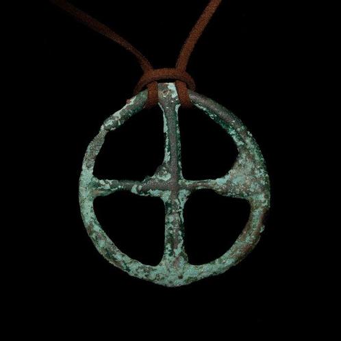 Viking periode Brons Prachtig authentiek Odins Cross Amulet, Handtassen en Accessoires, Antieke sieraden