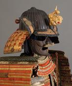 Armure de lépoque Edo en laque dorée (yoroi) - Métal, Soie,