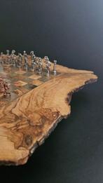 Schaakspel - Handmade Olive Wood & Metal Chess Set - Unique