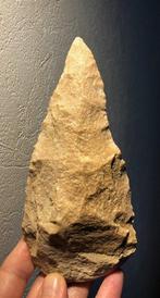 Paleolithisch Prachtige puntige Acheuléen-biface - 18 cm