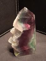 Bicolor fluorite Tower - 8.9 cm high - Fluorite crystal towe, Collections, Minéraux & Fossiles, Verzenden