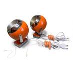 Lamp (2) - Staal - Plaats oranje oogbollen.