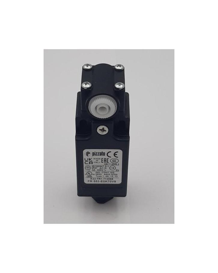 Pizzato - FR553-E0V9 Eindschakelaar, Articles professionnels, Machines & Construction | Travail du bois, Envoi