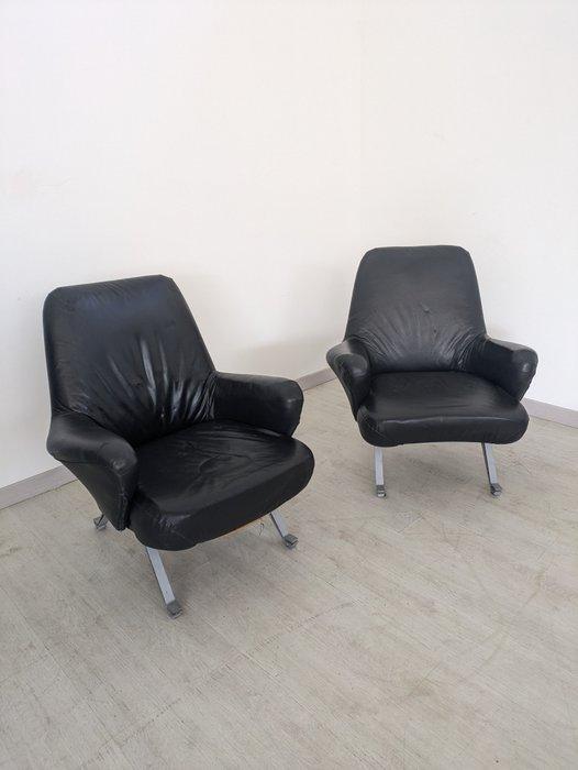 Formanova - Gianni Moscatelli - Fauteuil (2) - Leder, Metaal, Antiek en Kunst, Antiek | Meubels | Stoelen en Sofa's