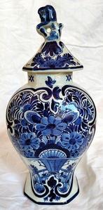 De Porceleyne Fles, Delft - dekselvaas (2) - Aardewerk -