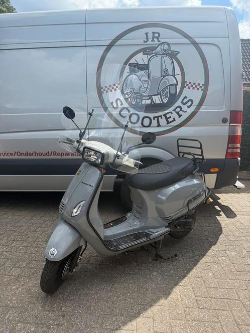 Scooter A-Klasse (Geen Rijbewijs Nodig!), Fietsen en Brommers, Scooters | Overige merken, Zo goed als nieuw, Benzine, Klasse A (25 km/u)