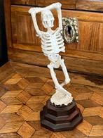 sculptuur, Memento Mori   Squelette dansant - 12 cm - Been,, Antiek en Kunst