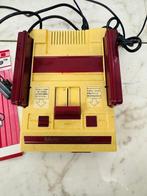 Nintendo - Family Computer (Famicom) - With Box,