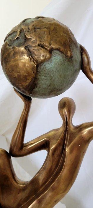 Giuseppe Torre - Never alone, Antiek en Kunst, Antiek | Overige Antiek