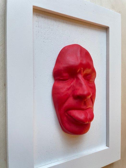 gregos - Small red mockery on white background-white frame, Antiek en Kunst, Kunst | Designobjecten