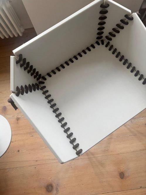 Gandiablasco - Stoel - Tijdloos - Polyester, Staal,, Antiek en Kunst, Kunst | Designobjecten