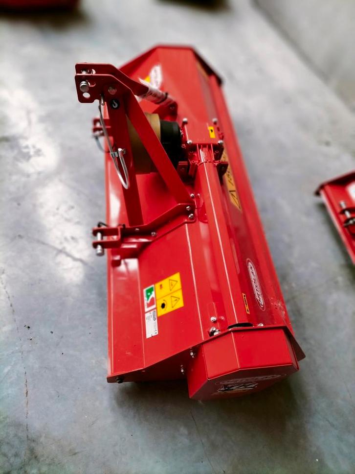 Broyeur à marteaux TH 140, Zakelijke goederen, Landbouw | Werktuigen