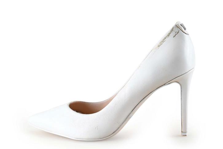 Guess Pumps in maat 38 Wit | 5% korting, Kleding | Dames, Schoenen, Wit, Zo goed als nieuw, Pumps, Verzenden