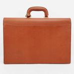 Burberry - Burberrys of London Vintage Brown Leather, Handtassen en Accessoires, Tassen | Damestassen, Nieuw