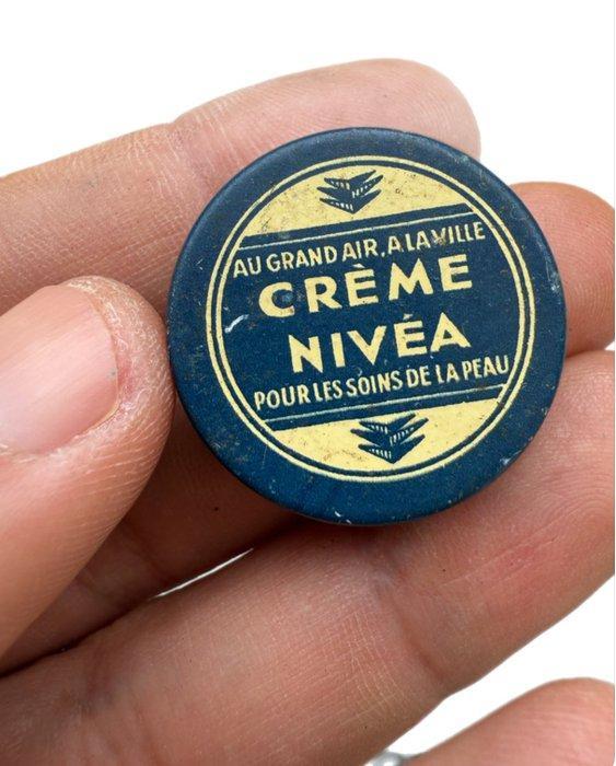 Doos - Zeldzame en antieke blikverpakking van NIVEA Creme,, Antiquités & Art, Curiosités & Brocante