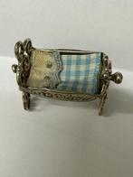 sculptuur, culla in miniatura argetno - 3.5 cm - .800 zilver