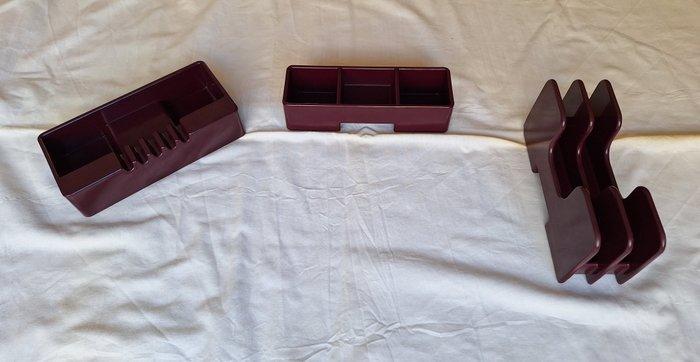 Olivetti - Ettore Sottsass - Ensemble de bureau (3) -, Antiek en Kunst, Antiek | Meubels | Stoelen en Sofa's