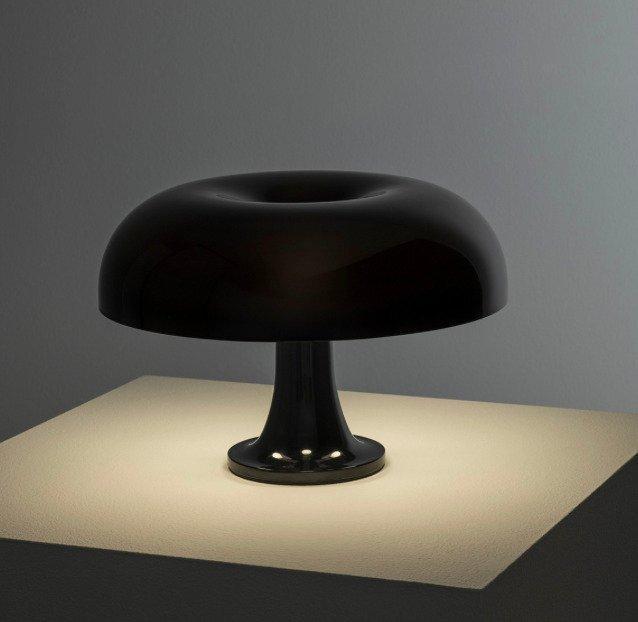 Artemide - Giancarlo Mattioli - Lamp - Nessino - BLOED, Antiek en Kunst, Antiek | Verlichting