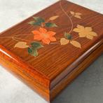 Aizu-nuri - Doos - Hout, Japanse lak - Maki-e Makie, Antiek en Kunst