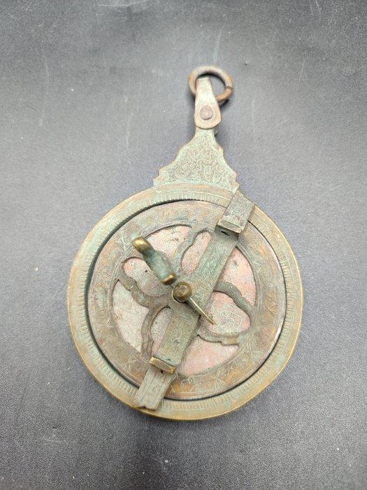 Astrolabio - Bronze - Moyen-Orient - XXe siècle, Antiek en Kunst, Kunst | Niet-Westerse kunst