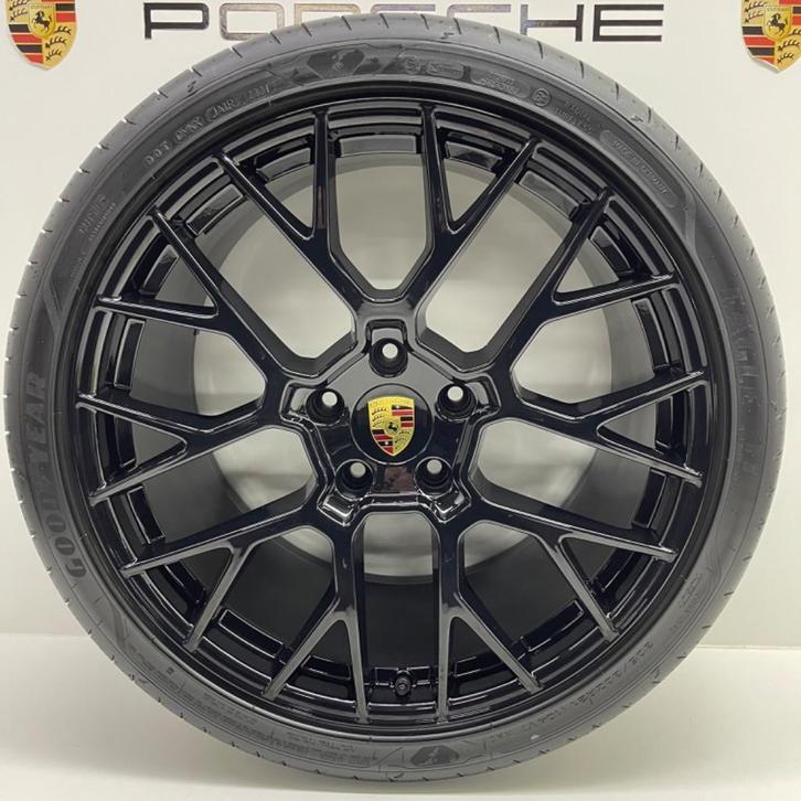 Porsche 992 ORIGINELE 20/21 RS Spyder Unizwart met banden, Auto-onderdelen, Banden en Velgen, 21 inch, 305 mm, Personenwagen, Gebruikt