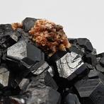 Unico, sfalerite nera con dolomite, Kosovo Kristalen -