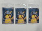 Pokémon - 3 Card - Pikachu Grey With Felt Hat X Van Gogh, Hobby en Vrije tijd, Nieuw