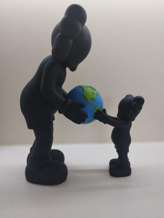 Kaws (1974) - KAWS THE PROMISE - Black, Antiek en Kunst, Kunst | Designobjecten