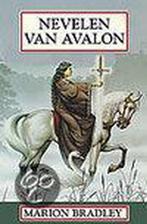 Nevelen van Avalon / Avalonserie / 1 9789022535431, Boeken, Verzenden, Gelezen, Marion Zimmer Zimmer Bradley