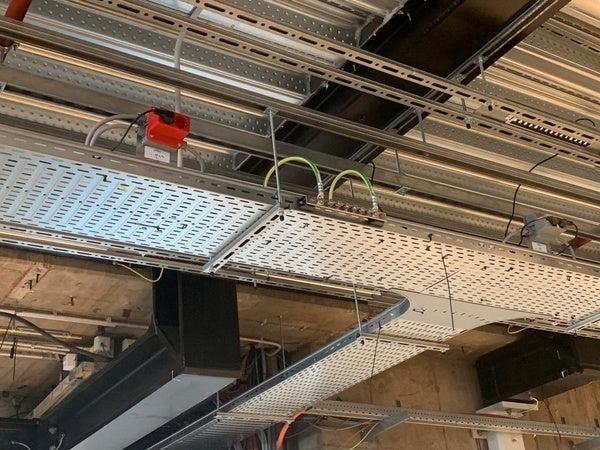 JMV Rail de mise à la terre pour distributeur - 9260502, Bricolage & Construction, Électricité & Câbles, Envoi