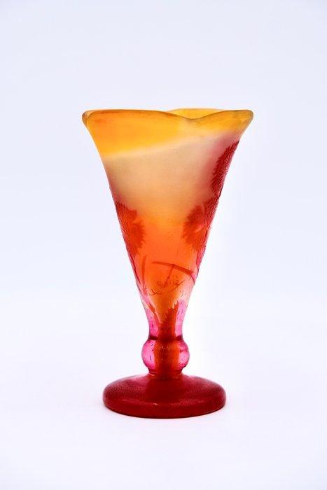 Emile Gallé - Vaas - Tulpenvormige cameo-glas vaas, ca. 1900, Antiek en Kunst, Antiek | Glaswerk en Kristal