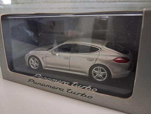 Minichamps 1:43 - Voiture miniature - Porsche Panamera Turbo, Hobby en Vrije tijd, Modelauto's | 1:5 tot 1:12