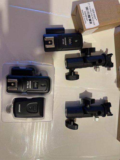 Neewer Ct-16 | Camera flash trigger + 2 wireless receiver, Audio, Tv en Foto, Fotocamera's Digitaal