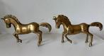 Decoratief ornament (2) - Zweden - Set van 2 messing paarden, Antiek en Kunst