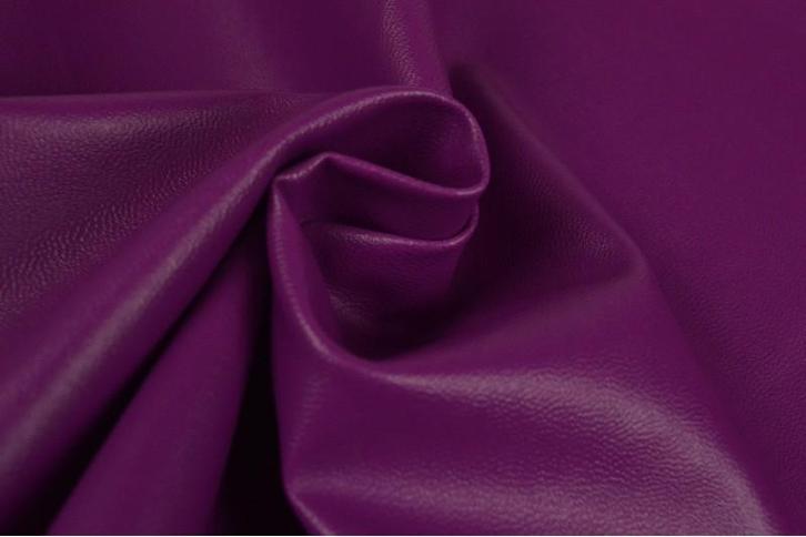 10 meter kunstleer - Cassis, Hobby en Vrije tijd, Stoffen en Lappen, 120 cm of meer, 200 cm of meer, Overige kleuren, Nieuw, Leer of Kunstleer