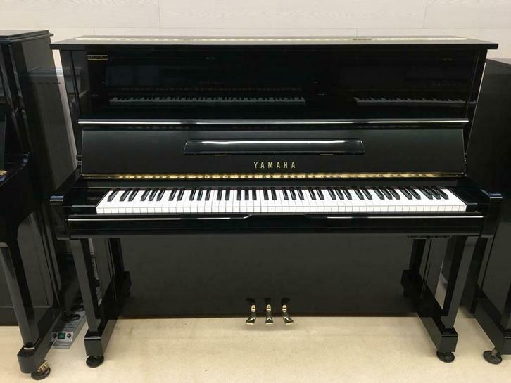 Yamaha U1 - Garantie: 10 ans chez  Pianos Michiels, Muziek en Instrumenten, Piano's, Piano