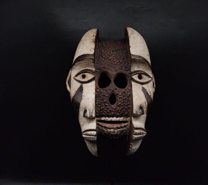 Magnifique - Masque - kongo - République démocratique du, Antiek en Kunst, Kunst | Niet-Westerse kunst