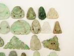 Lot dornement en jade chinois perforé 35x - Chine -