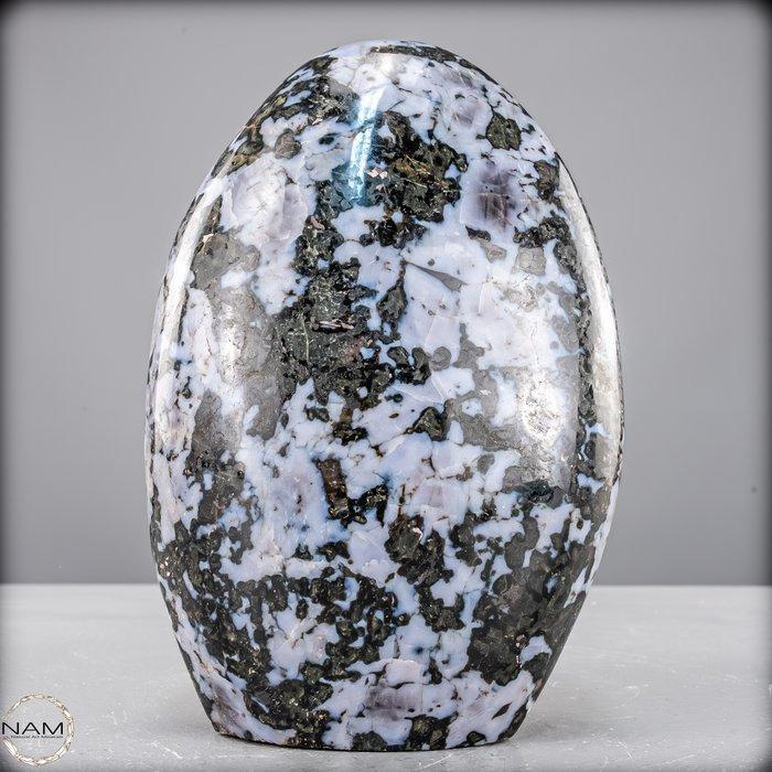 Natuurlijk zeer groot Indigo Gabbro - Merlinit Obelisk-, Antiek en Kunst, Curiosa en Brocante