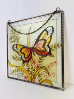 Raamkozijn- Handgeschilderd hangend glasraam met vlinder -, Antiek en Kunst