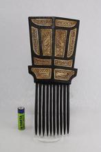 Kam - Hout, Been - krokodillen