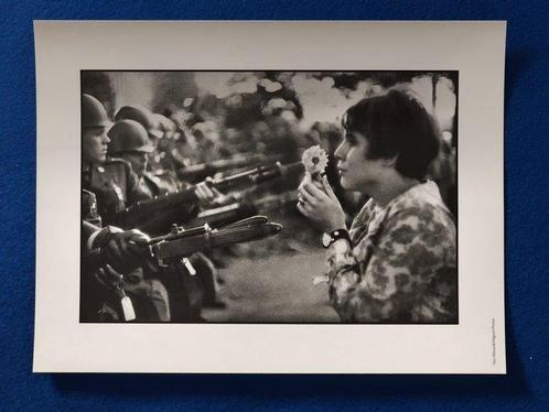 Marc Riboud (1923–2016) - Flower Child, 1967, Antiek en Kunst, Kunst | Schilderijen | Modern