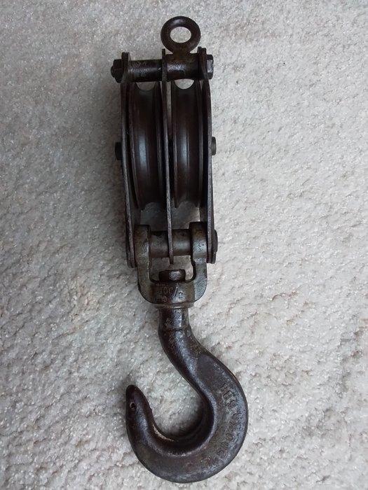 Werkgereedschap Industrieel design - Katrol Pulley, Antiek en Kunst, Curiosa en Brocante